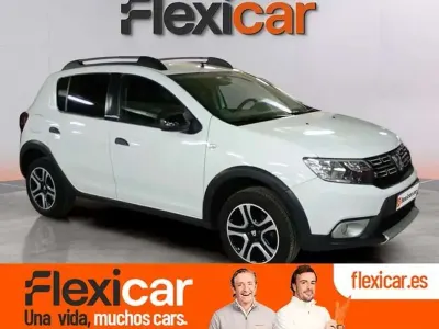Usado Dacia Sandero Ambiance 75 CV (55 kW) 2018 Blanco Utilitario