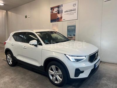 Blanco Usado 2023 Volvo XC40 Core SUV | 30.999 € (Precio justo)