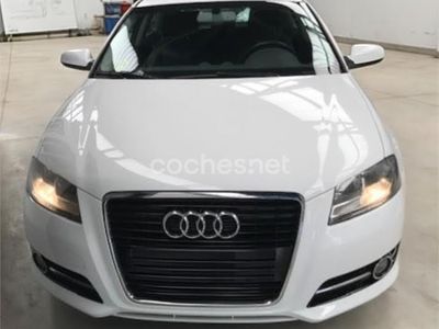 Usado Audi A3 Attraction 105 CV (77 kW) 2012 Blanco Utilitario