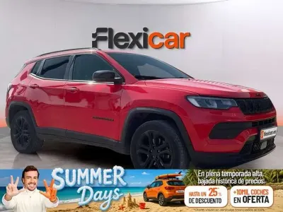 Usado Jeep Compass Night Eagle 131 CV (96 kW) 2022 Rojo SUV