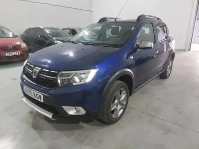 Usado Dacia Sandero Stepway Ambiance 90 CV (66 kW) 2018 Azul Berlina
