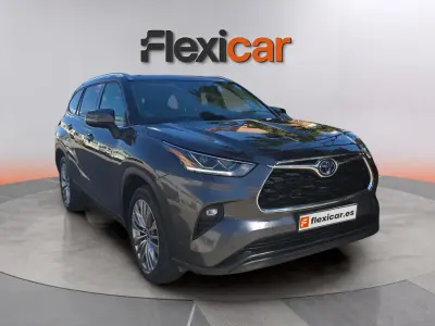 Używany Toyota Highlander Advance 246 KM (180 kW) 2022 Szary SUV