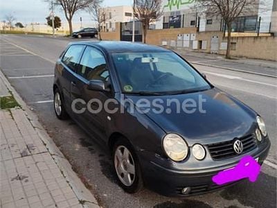 Azul Usado 2003 VW Polo Trendline Berlina | 650 € (Super precio)