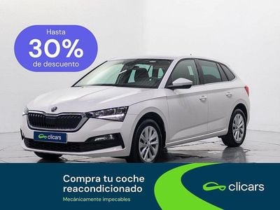Usado Skoda Scala Selection 116 CV (85 kW) 2023 Blanco Utilitario