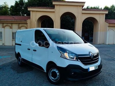 Usado Renault Trafic 110 CV (80 kW) 2021 Blanco Monovolumen