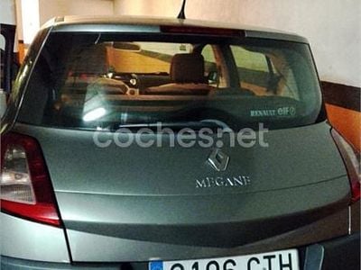 Gris / plata Usado 2003 Renault Mégane II Dynamique Berlina | 1700 € (Precio justo)