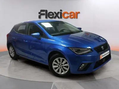 Usado Seat Ibiza Reference 80 CV (58 kW) 2023 Azul Utilitario