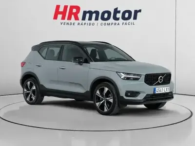 Usado Volvo XC40 R-Design 262 CV (192 kW) 2022 Gris SUV