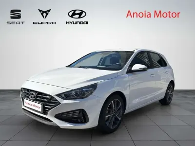 Usado Hyundai i30 110 CV (80 kW) 2022 Blanco Utilitario