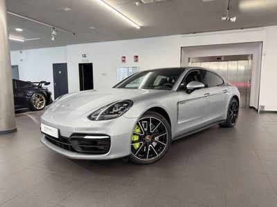 Porsche Panamera 4