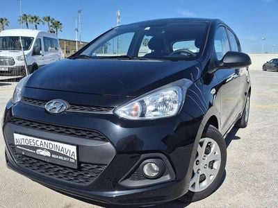 Usado Hyundai i10 67 CV (49 kW) 2013 Negro Utilitario
