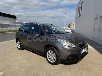 Gris / plata Usado 2015 Peugeot 2008 Access SUV | 4990 € (Super precio)