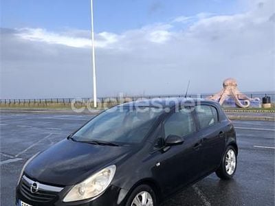 Usado Opel Corsa Cosmo 90 CV (66 kW) 2009 Negro Utilitario
