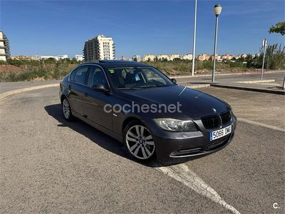 Usado BMW 325 218 CV (160 kW) 2005 Gris / plata Berlina