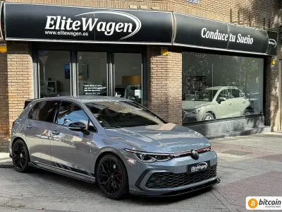 Usado VW Golf VIII GTE 245 CV (180 kW) 2021 Gris / plata Berlina