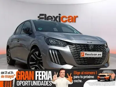 Usado Peugeot 208 Allure 100 CV (73 kW) 2025 Blanco Utilitario