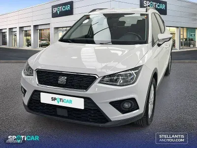Usado Seat Arona Ecomotive 115 CV (84 kW) 2020 Blanco SUV