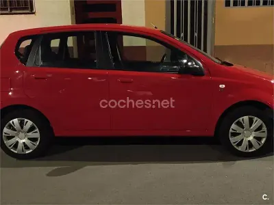 Usado Chevrolet Kalos SE 72 CV (52 kW) 2007 Rojo Berlina