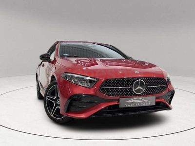 Usado Mercedes A250 218 CV (160 kW) 2023 Granate Berlina