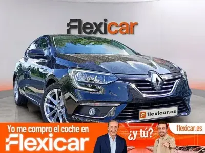 Usado Renault Mégane IV Bose Edition 130 CV (95 kW) 2017 Azul Berlina