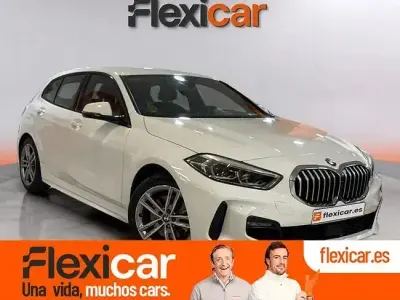 Używany BMW 118 150 KM (110 kW) 2021 Biały Hatchback