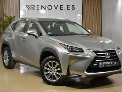 Usado Lexus NX300h 197 CV (144 kW) 2016 Gris / plata SUV