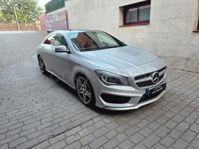 Usado Mercedes CLA220 AMG line 177 CV (130 kW) 2015 Gris / plata Coupe