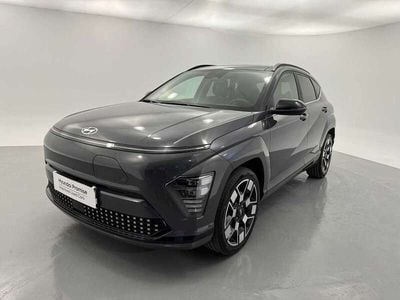 Usado Hyundai Kona Style 160 kW (218 CV) 2023 Ecotronic gray/abyss black SUV