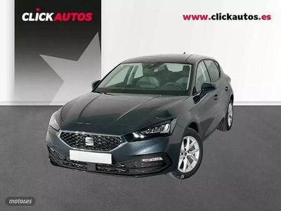 Usado Seat Leon Style 115 CV (84 kW) 2025 Gris Berlina