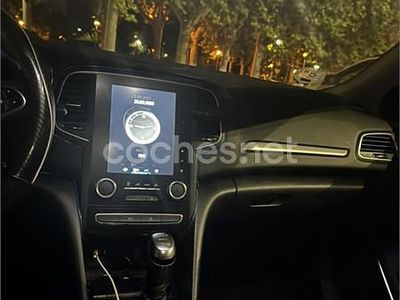 Blanco Usado 2017 Renault Mégane IV Zen Berlina | 11.999 € (Precio justo)