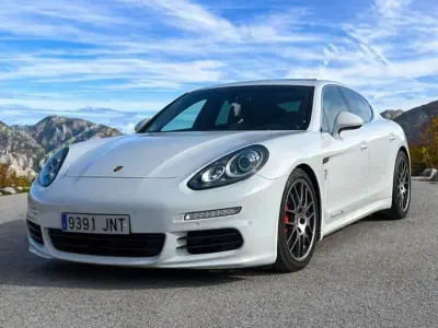 Usado Porsche Panamera 419 CV (308 kW) 2016 Blanco Utilitario