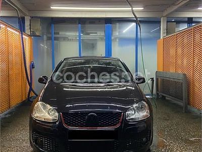 Negro Usado 2006 VW Golf Highline Berlina | 4200 € (Precio justo)