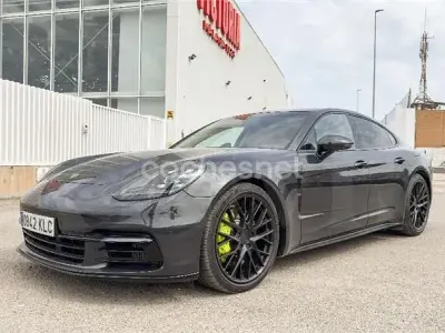 Usado Porsche Panamera 4 462 CV (339 kW) 2018 Gris / plata Berlina