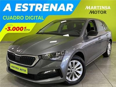 Usado Skoda Scala Selection 95 CV (69 kW) 2024 Gris Utilitario