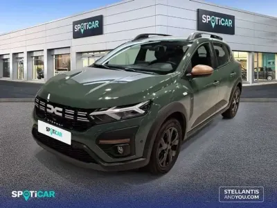 Usado Dacia Sandero Extreme 101 CV (74 kW) 2025 Gris Utilitario