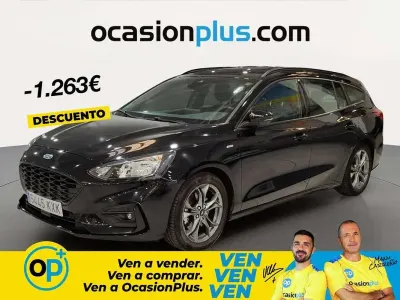 Usado Ford Focus ST-Line 125 CV (91 kW) 2019 Negro Familiar