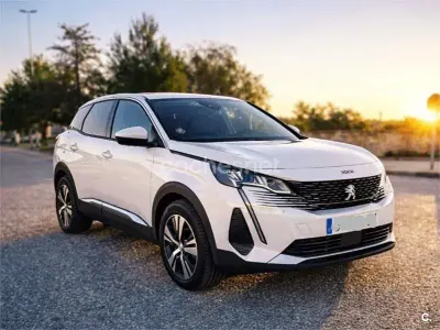 Usado Peugeot 3008 Allure 130 CV (95 kW) 2020 Blanco SUV
