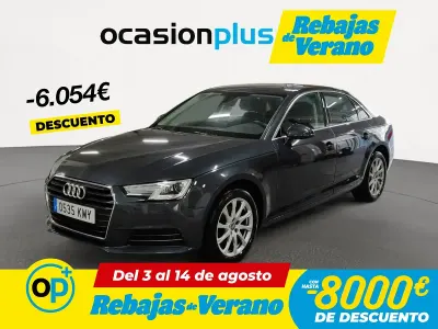 Usado Audi A4 Advanced 150 CV (110 kW) 2018 Gris / plata Berlina
