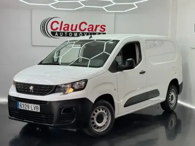 Usado Peugeot Partner S 100 CV (73 kW) 2022 Blanco Monovolumen