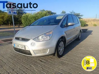 Usado Ford S-MAX Trend 125 CV (91 kW) 2010 Gris / plata Monovolumen