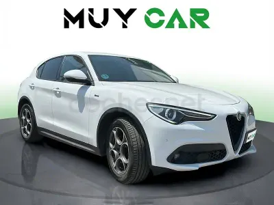 Usado Alfa Romeo Stelvio Sprint 190 CV (139 kW) 2021 Blanco SUV