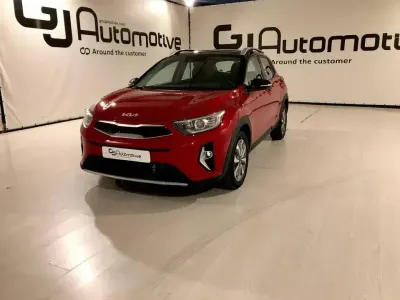 Uusi Kia Stonic 100 HP (73 kW) 2026 Punainen Katumaasturi