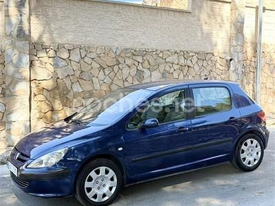 Usado Peugeot 307 110 CV (80 kW) 2004 Azul Berlina