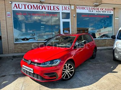 Usado VW Golf VII Sport 115 CV (84 kW) 2018 Rojo Berlina