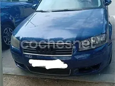 Usado Audi A3 Ambiente 102 CV (75 kW) 2003 Azul Utilitario