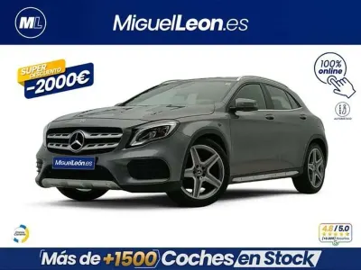 Usado Mercedes GLA180 122 CV (89 kW) 2019 Gris SUV