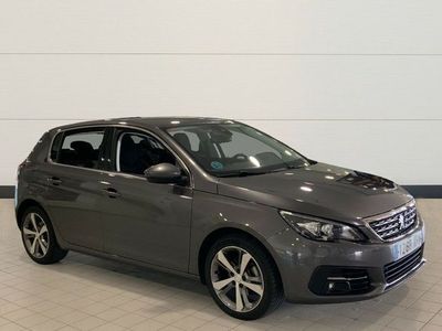 Gris Usado 2018 Peugeot 308 Allure Berlina | 15.500 €