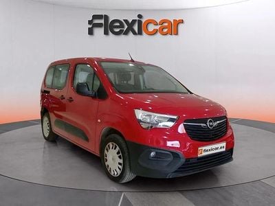 Usado Opel Combo Edition+ 131 CV (96 kW) 2021 Rojo Monovolumen