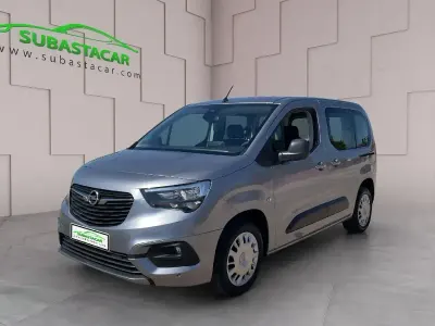 Usado Opel Combo Life Edition+ 102 HP (75 kW) 2022 Cinzento Monovolume
