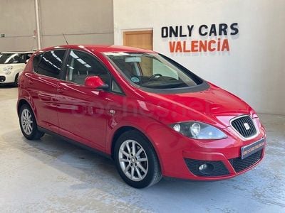 Usado Seat Altea Style 105 CV (77 kW) 2011 Rojo Monovolumen